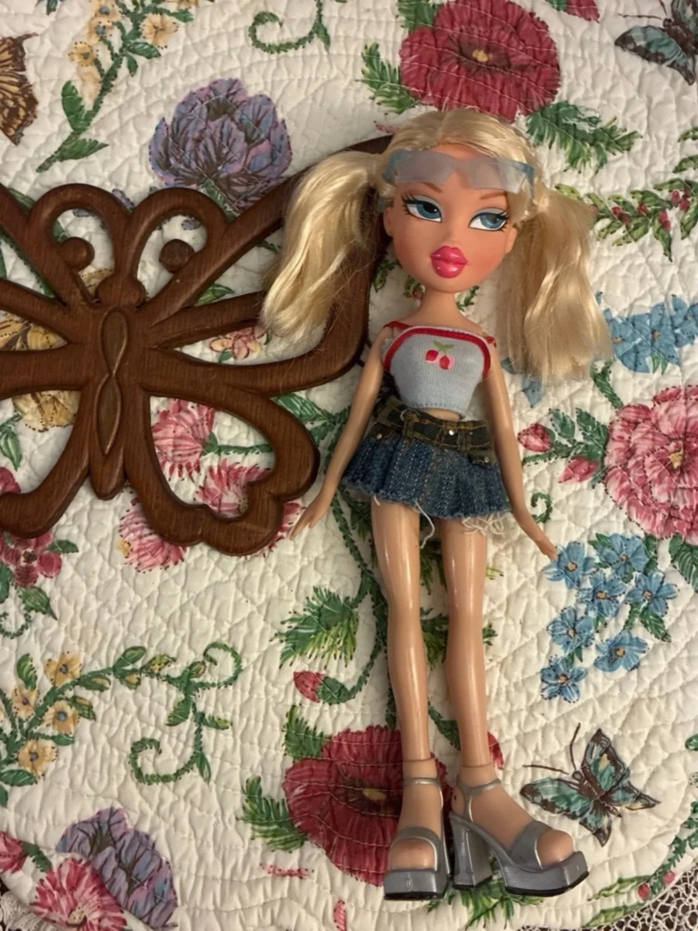 Cloe original Bratz with full outfit